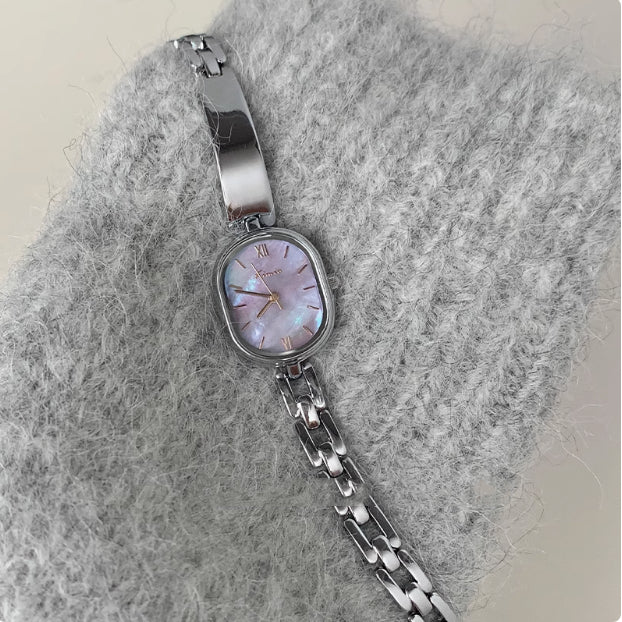 Luxury Women’s Quartz Watch – Minimalist & Fashionable Timepiece