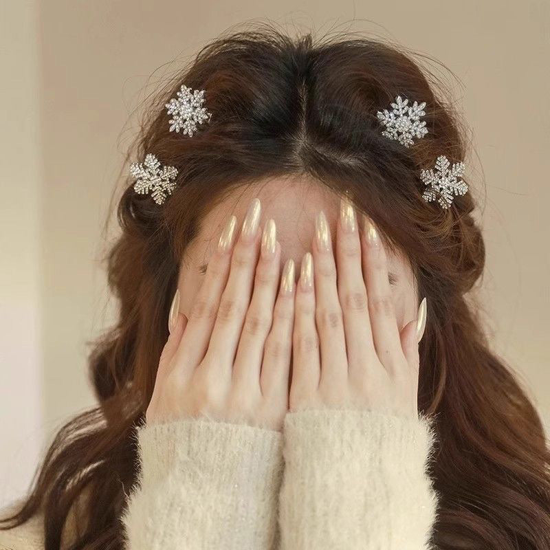 Crystal Snowflake Pearl Hair Clip – Winter Retro Flower Bobby Pins for Women & Girls