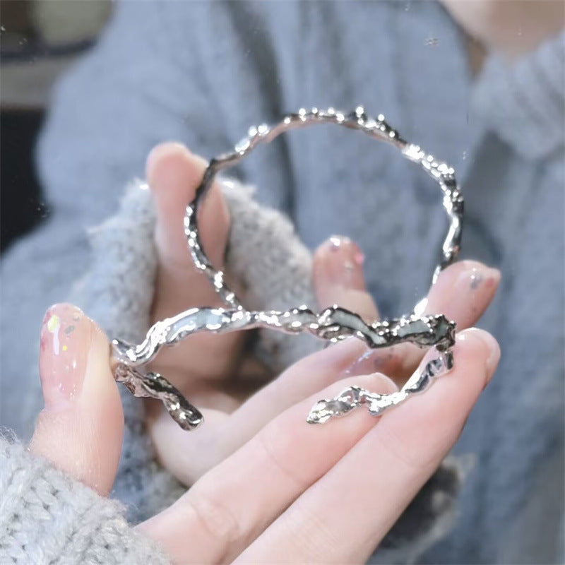 Chic Women’s Bowknot Flower Bracelet – Everyday Wear